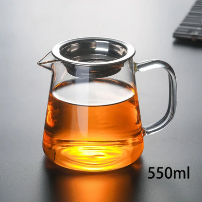 Théière pichet en verre 550 ml remplie d'infusion de thé