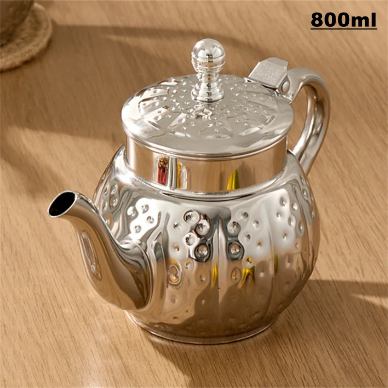 Théière inox martelé couvercle détail dessus