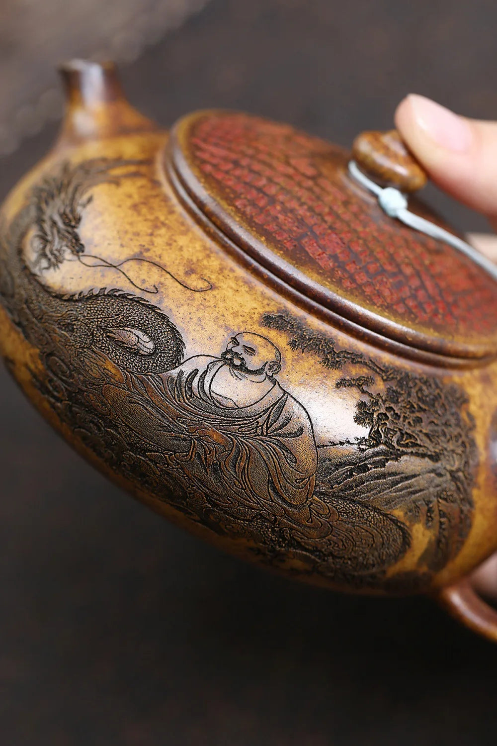 Théière Zisha posée sur table lors d'un gongfu cha